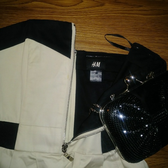 H&M Mini Dress - Picture 2 of 3